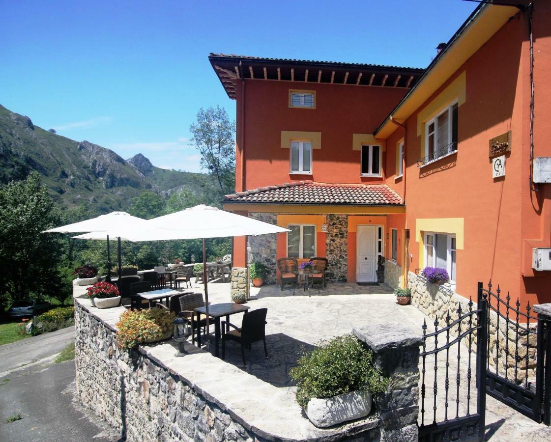 Penzion La Casona De Sames Exteriér fotografie