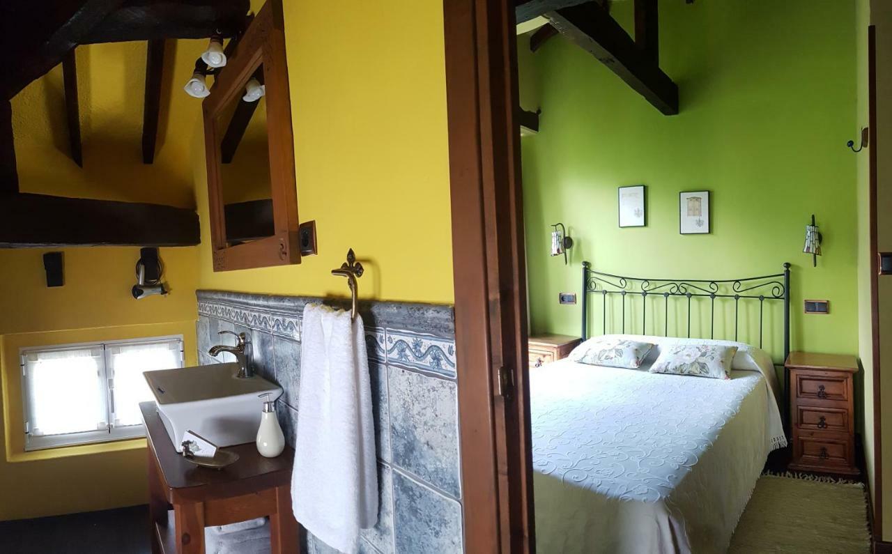 Penzion La Casona De Sames Exteriér fotografie
