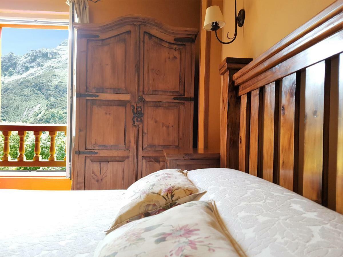 Penzion La Casona De Sames Exteriér fotografie