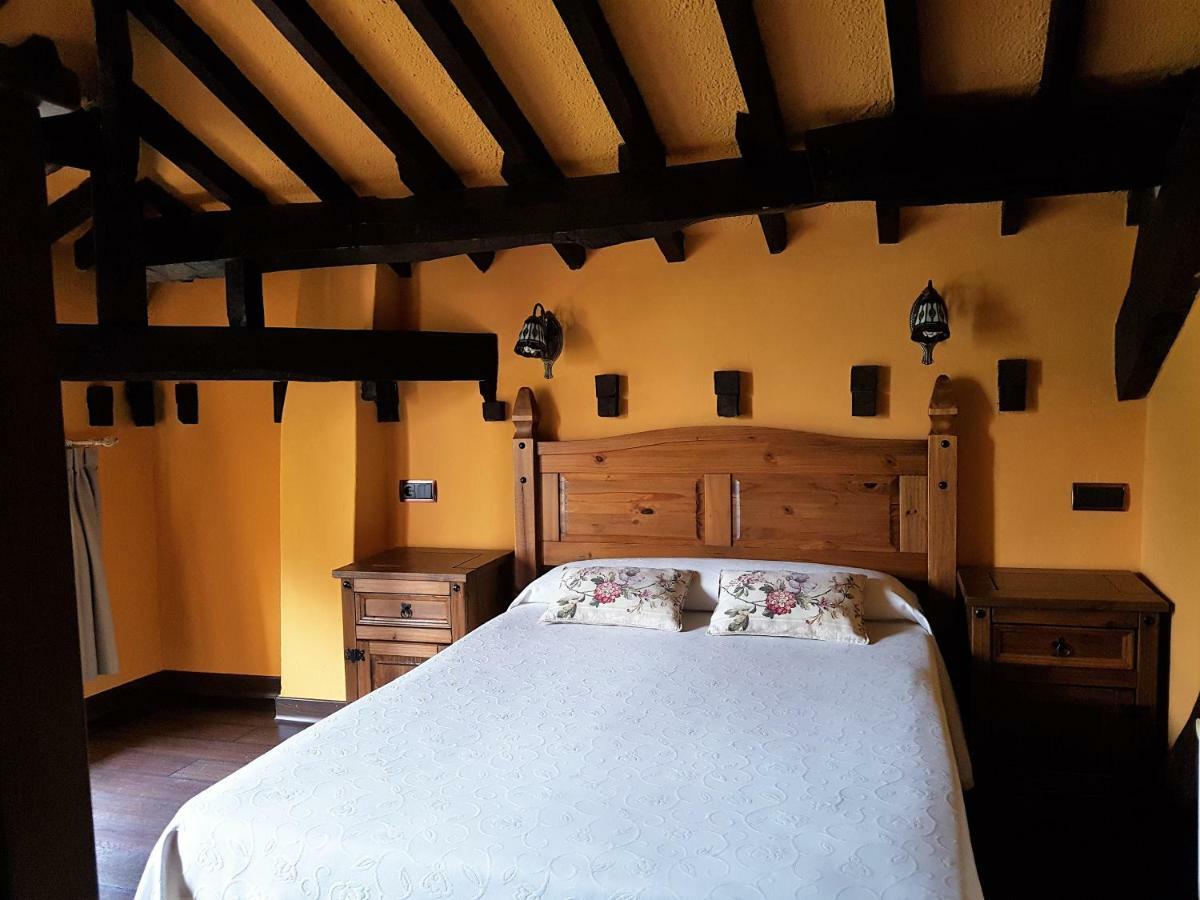 Penzion La Casona De Sames Exteriér fotografie