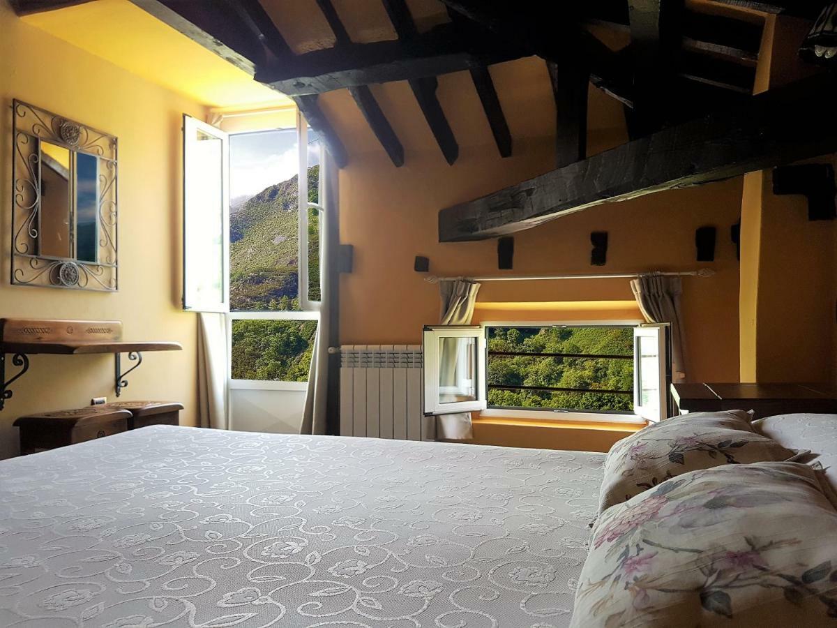 Penzion La Casona De Sames Exteriér fotografie