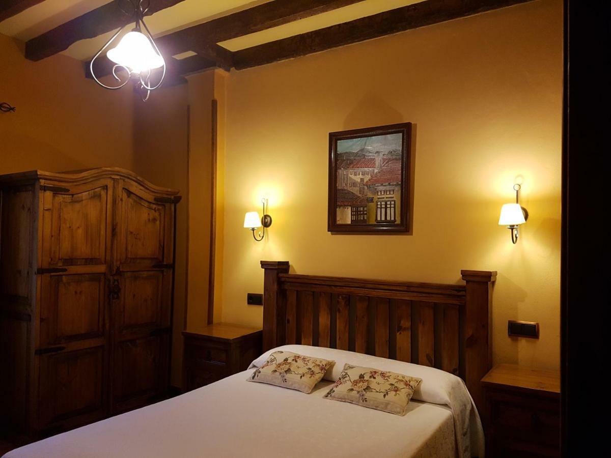 Penzion La Casona De Sames Exteriér fotografie