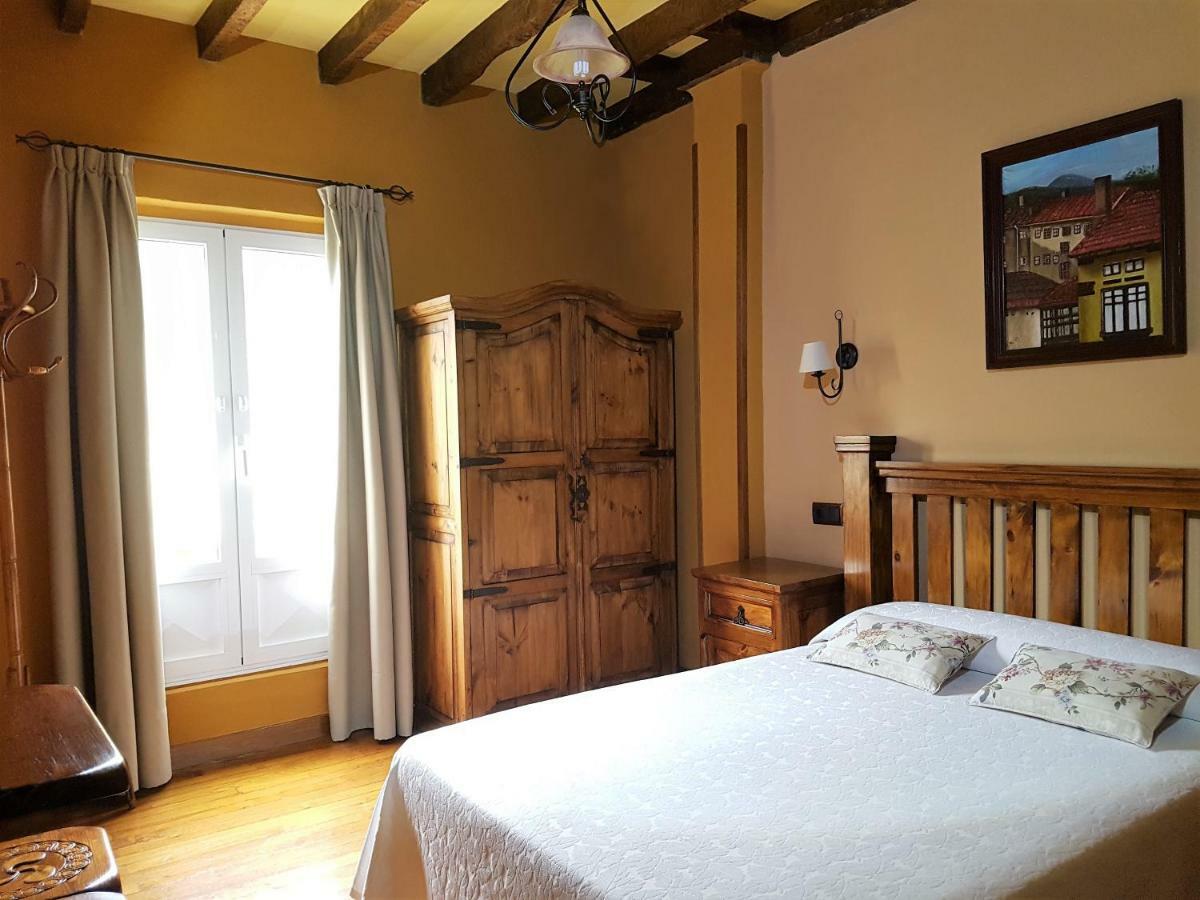 Penzion La Casona De Sames Exteriér fotografie