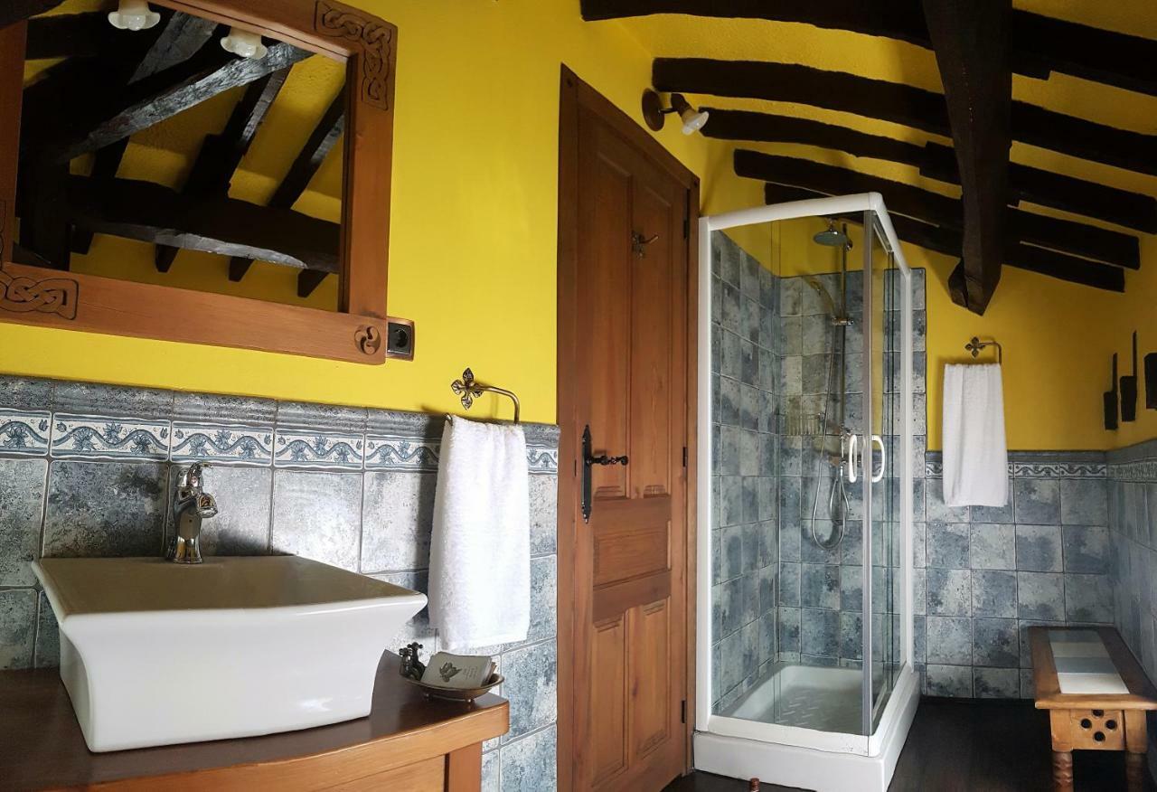 Penzion La Casona De Sames Exteriér fotografie
