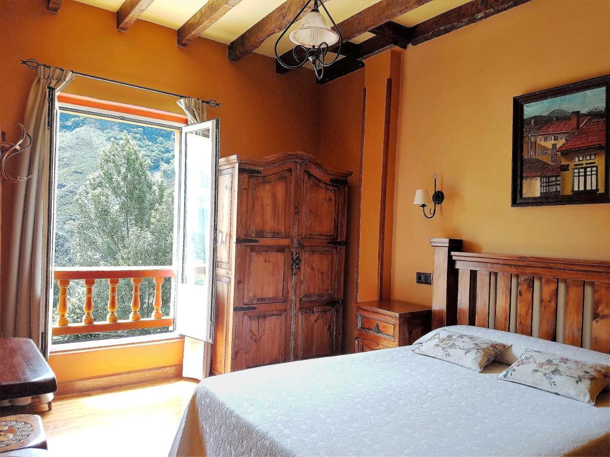 Penzion La Casona De Sames Exteriér fotografie