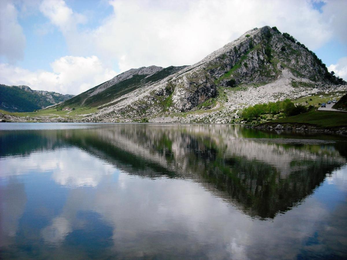 Penzion La Casona De Sames Exteriér fotografie
